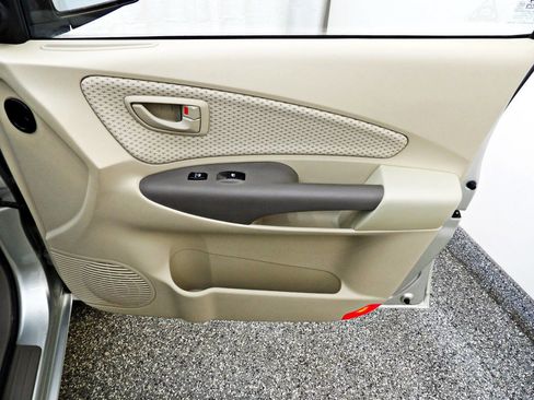 Used 2009 Hyundai Tucson GLS FWD image 11