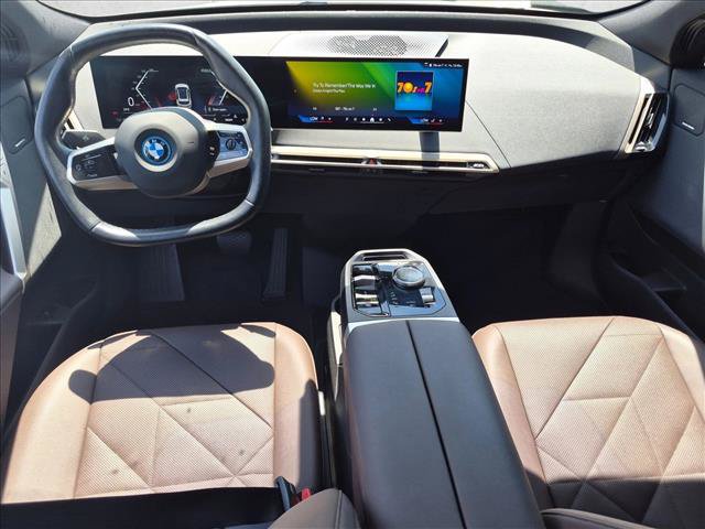 Certified 2024 BMW iX xDrive50 w/ Premium Package AWD/4WD image 19
