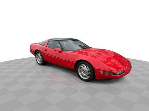 Used 1994 Chevrolet Corvette Coupe image 2