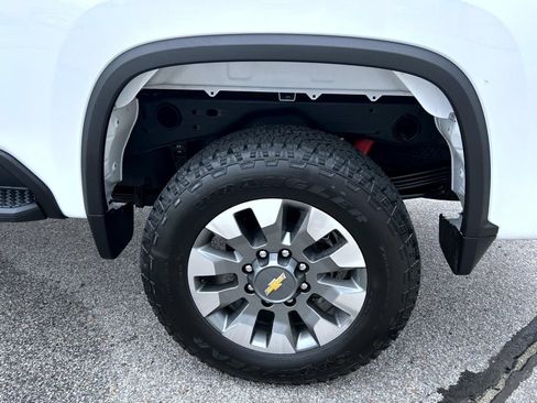 New 2026 Chevrolet Silverado 2500 Custom w/ Custom Convenience Package AWD/4WD image 22