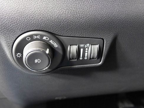 New 2026 Jeep Compass Limited image 20