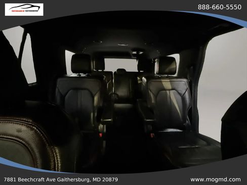 Used 2019 Ford Expedition Max Limited w/ Equipment Group 303A AWD/4WD image 28