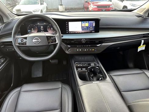 Certified 2025 Nissan Murano SL image 14