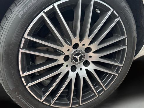 Used 2025 Mercedes-Benz C 300 4MATIC Sedan image 17