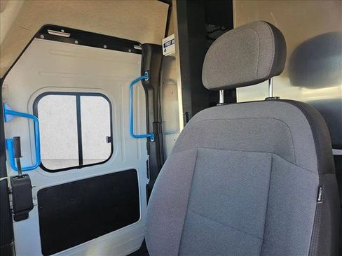 Used 2024 RAM ProMaster 3500 w/ Delivery Van Package FWD image 11