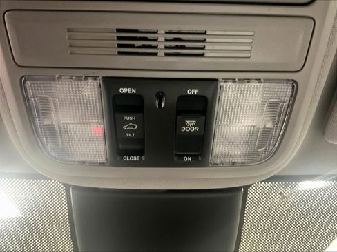 Used 2023 Honda Odyssey EX-L image 27