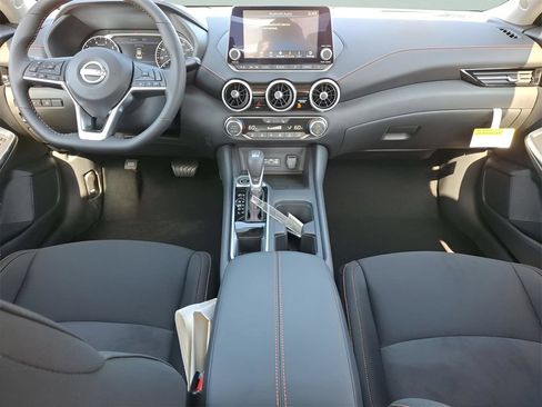 Certified 2025 Nissan Sentra SR w/ Midnight Edition FWD image 29