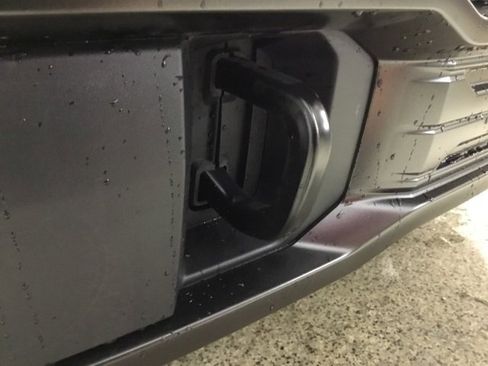 New 2025 GMC Sierra 1500 SLT w/ SLT Premium Package image 32