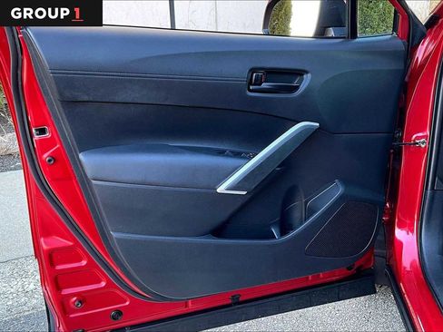 Used 2023 Toyota Corolla Cross LE w/ Moonroof Package image 22