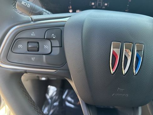 Used 2024 Buick Encore GX Sport Touring image 15