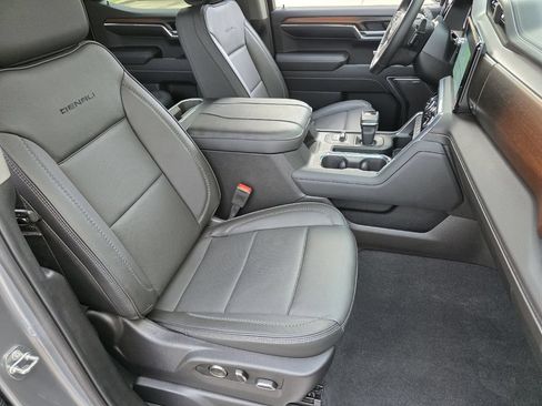 Used 2024 GMC Sierra 1500 Denali AWD/4WD image 27