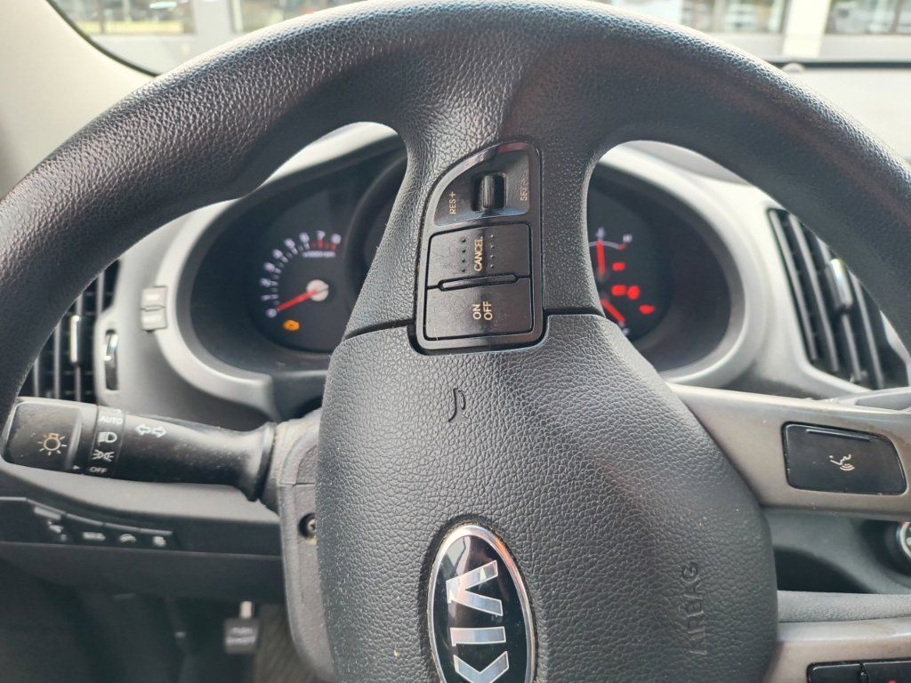 Used 2015 Kia Sportage LX AWD/4WD image 2