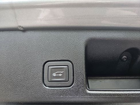 Used 2025 Chevrolet Equinox EV LT w/ Convenience Package FWD image 14