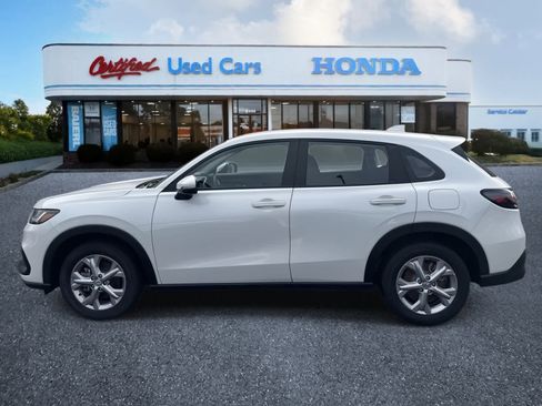 Used 2025 Honda HR-V LX image 2