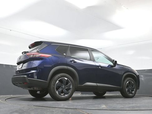 Used 2024 Nissan Rogue SV AWD/4WD image 53