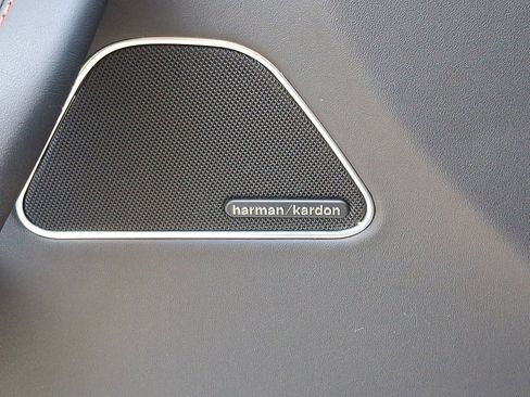 New 2024 Maserati Levante GT Ultima image 14