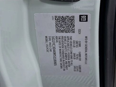 Used 2024 Chevrolet Corvette Stingray Premium Conv w/ Z51 Performance Package image 29