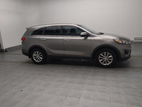 Used 2018 Kia Sorento AWD image 11