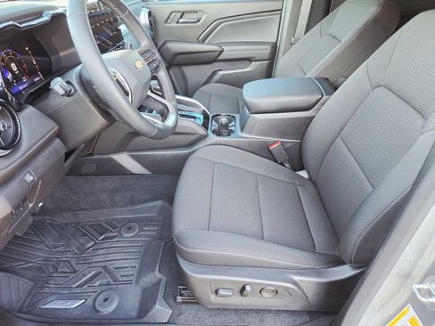Used 2023 Chevrolet Colorado LT w/ LT Convenience Package II RWD image 11