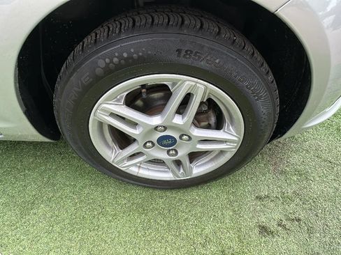 Used 2018 Ford Fiesta SE FWD image 26