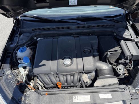 Used 2012 Volkswagen Jetta SE FWD image 31
