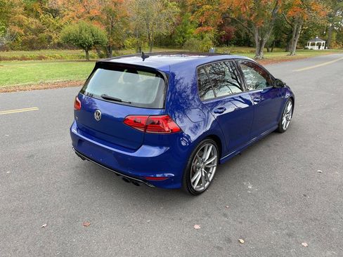 Used 2017 Volkswagen Golf 4-Door image 19