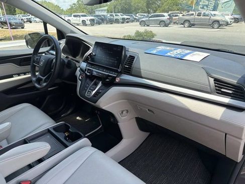 Used 2025 Honda Odyssey EX-L image 16