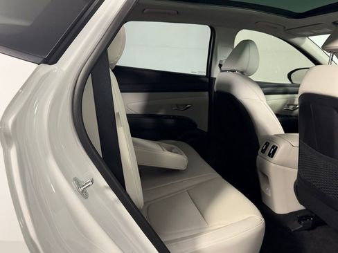 Used 2025 Hyundai Tucson Limited image 31