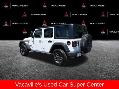 Used 2024 Jeep Wrangler Unlimited Sport AWD/4WD image 4