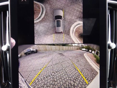 New 2026 Volvo XC90 B6 Plus w/ Protection Package Premier AWD/4WD image 23