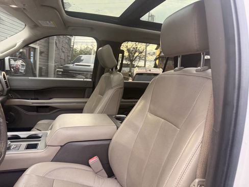 Used 2018 Ford Expedition Max XLT w/ Equipment Group 202A image 13