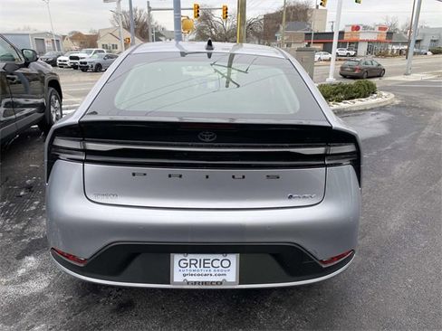 New 2026 Toyota Prius Plug-In Hybrid image 4