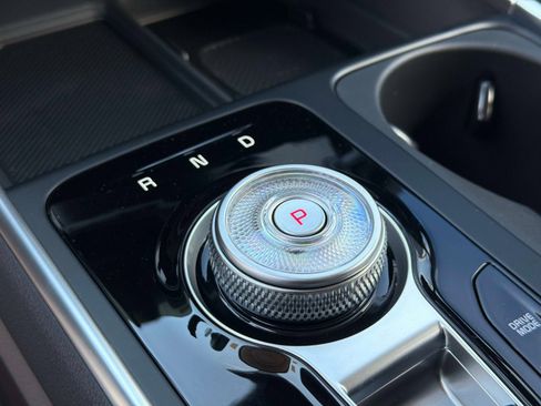 New 2026 Kia Carnival EX image 23