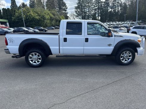 Used 2011 Ford F350 4x4 Crew Cab Super Duty image 4
