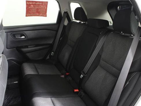 Certified 2024 Nissan Rogue SV FWD image 21