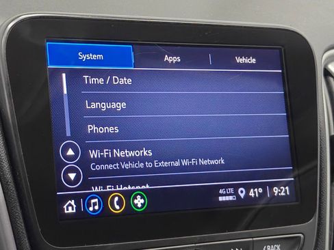 Used 2023 Chevrolet Malibu LS FWD image 32