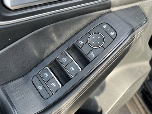 Used 2021 Nissan Rogue SL image 19