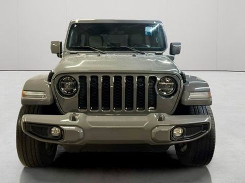 Used 2022 Jeep Wrangler Unlimited Sahara image 11
