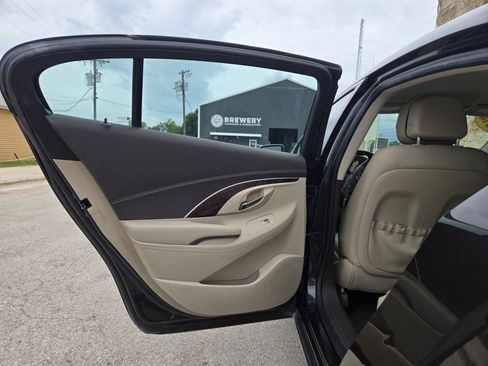 Used 2014 Buick LaCrosse Leather AWD/4WD image 6