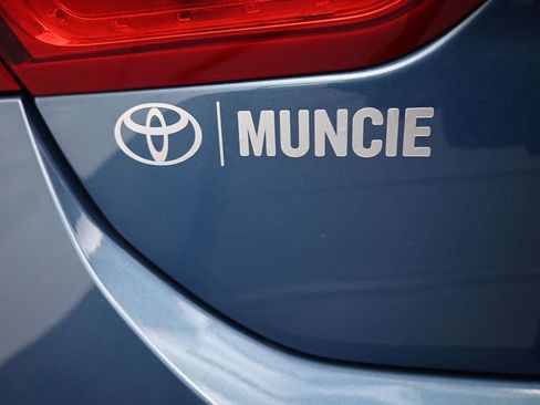 Used 2025 Chevrolet Malibu LT image 35