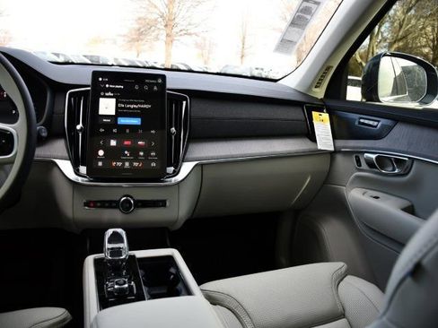 New 2026 Volvo XC90 B6 Ultra w/ Protection Package AWD/4WD image 19
