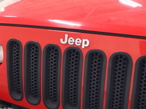 Certified 2018 Jeep Wrangler Unlimited Sport S image 19