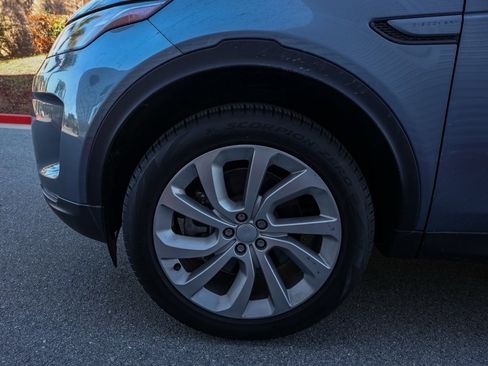 Used 2023 Land Rover Discovery Sport SE image 10