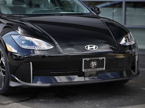 Used 2023 Hyundai Ioniq 6 SEL RWD image 2
