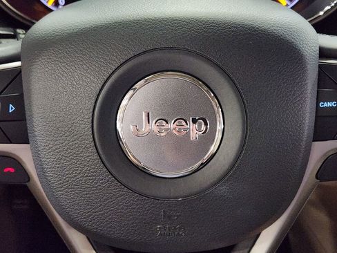 Used 2021 Jeep Grand Cherokee Limited image 49