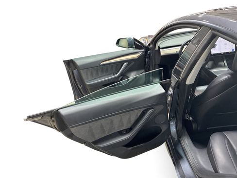 Certified 2022 Tesla Model 3 Performance AWD/4WD image 10