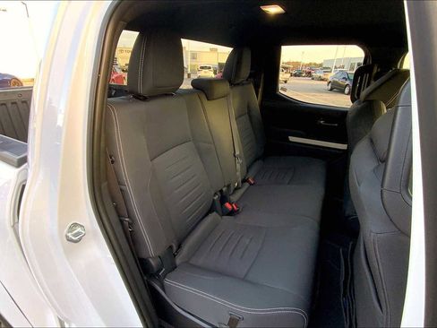 Used 2024 Toyota Tacoma TRD Sport image 18