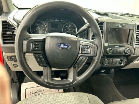 Used 2020 Ford F150 XLT image 4