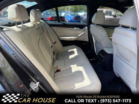 Used 2020 BMW 530i xDrive w/ Premium Package AWD/4WD image 16