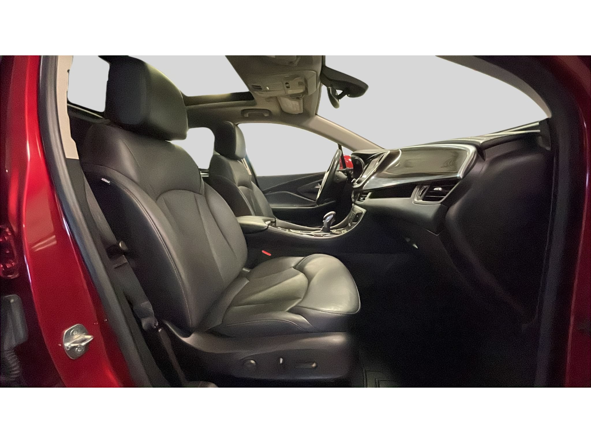 Used 2019 Buick Envision Premium w/ Driver Confidence Package AWD/4WD image 19